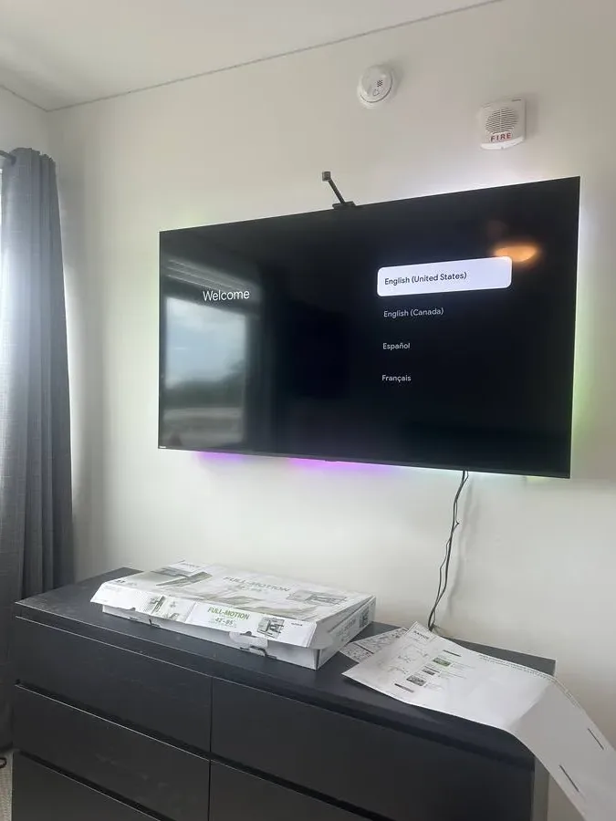 Wall-mounted TV fresh setup